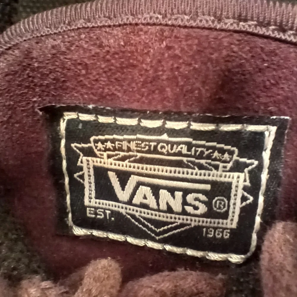 Vans Maroon Lace Up Sneakers Mens Size 6 Womens 7.5